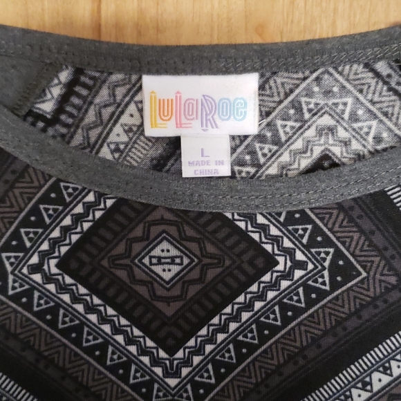 Lularoe Randy Baseball Tee - Picture 3 of 4